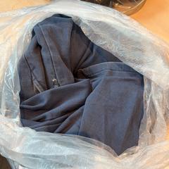 Kleding blauw، كما تم الإبلاغ عنه بواسطة Haven Hotel Rotterdam عبر iLost