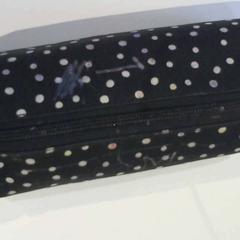 Trousse ecole, jak nahlášeno Relais Azalys pomocí iLost