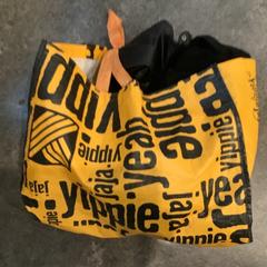 Taška Geel ‘Hornbach’, jak nahlášeno Gemeente Amsterdam pomocí iLost