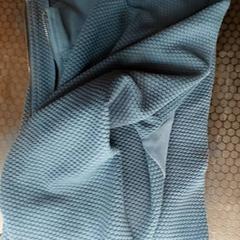 Kleding - Trui rits, jak nahlášeno Centraal magazijn pomocí iLost