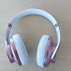 Elettronica - Hoofdtelefoon, come riportato da Regio Oost-Vlaanderen utilizzando iLost