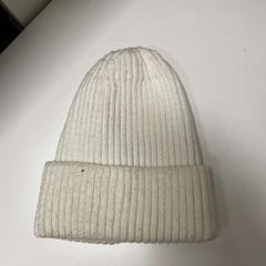 Hat, as reported by IKEA Praha – Černý Most using iLost