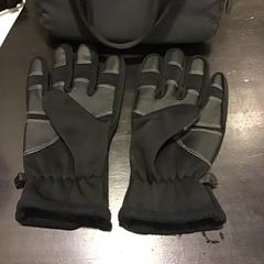 Hansker, som rapportert av Qbuzz U-OV ved bruk av iLost