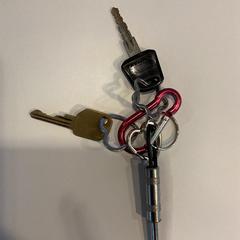 Claus, segons ha informat Gemeente Amsterdam - Bureau Gevonden Voorwerpen mitjançant iLost