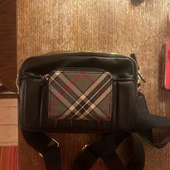 Black bag and wallet, jak bylo nahlášeno na iLost