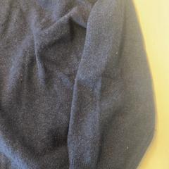 كنزة صوفية، كما تم الإبلاغ عنه بواسطة De Helden van Oranje & Kingsland Festival عبر iLost