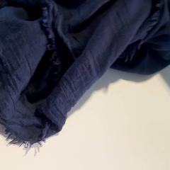 Kendő blauw, amint azt Beeld & Geluid Hilversum az iLost segítségével jelentette.