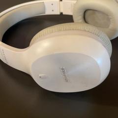 Köpfhörer Weid, segons ha informat MEININGER Hotel Dresden Zentrum mitjançant iLost