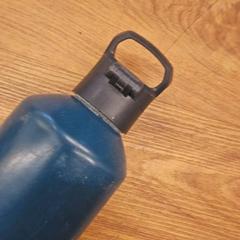 Flasche, gemeldet von Down The Rabbit Hole über iLost