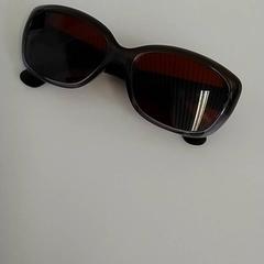 색안경 rayban, iLost를 사용하여 Centraal magazijn에 보고됨