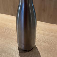 Láhev, jak nahlášeno Van der Valk Hotel Eindhoven - Best pomocí iLost