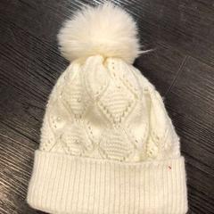 Children's hat Wit, as reported by Libéma Beurzen en Evenementen using iLost