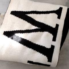 Sjal Zwart / creme, rapporterat av Arriva Friesland / Groningen med iLost