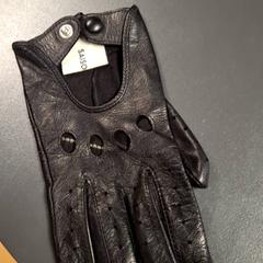 إكسسوارات الملابس، كما تم الإبلاغ عنه بواسطة IKEA Paris - Plaisir عبر iLost