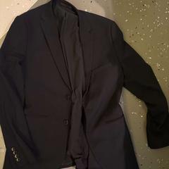 Blazer BLACK, zoals gemeld door Room Mate Bruno met iLost