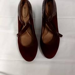 Topánka, ako bolo nahlásené Grand Hotel Amrâth Amsterdam pomocou iLost