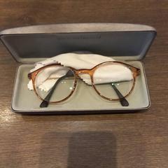 Lentes, segundo informou Van der Valk Hotel Gorinchem A-15 usando iLost