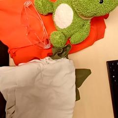 Peluxea, Betaurrekoak & Arropa, gisa salatu by Mövenpick Hotel Amsterdam City Centre iLost erabiliz