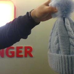 Karimás kalap bLUE, amint azt MEININGER Hotel Milano Lambrate az iLost segítségével jelentette.