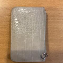 Portefeuille Groot rd, a été signalé par Gemeente Amsterdam - Bureau Gevonden Voorwerpen utilisant iLost