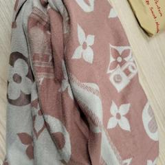 Šátek, jak nahlášeno IKEA Liège pomocí iLost