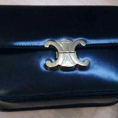 Handtasje، كما تم الإبلاغ عنه بواسطة Het Spoorwegmuseum عبر iLost