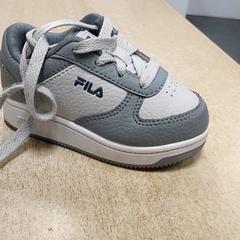 Clothing - Kindersneaker, as reported by Regio Oost-Vlaanderen using iLost