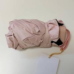 Paraigües - roos, segons ha informat Centraal magazijn mitjançant iLost