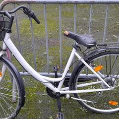 Bicicletta, come riportato da Fietsdepot Leopoldsburg utilizzando iLost