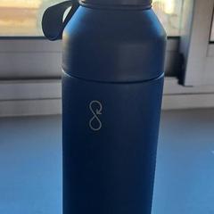 Drinking bottle, as reported by Madurodam using iLost