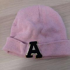 Hatt, som rapportert av IKEA Praha – Zličín ved bruk av iLost