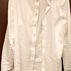 Blouse, as reported by Mövenpick Hotel Amsterdam City Centre using iLost