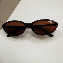 Sunglasses, as reported by ilévia using iLost