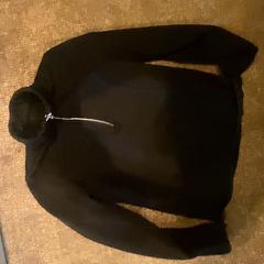 스웨터, iLost를 사용하여 Van der Valk Hotel Apeldoorn - De Cantharel에 보고됨