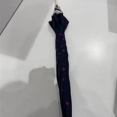 Guarda-chuva, como reportado por IKEA原宿 utilizando o iLost