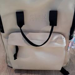 Prenosná taška, ako bolo nahlásené EBS Tramplein pomocou iLost