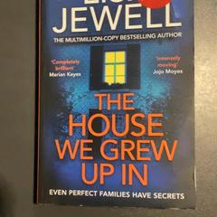 Liburua Book, gisa salatu by MEININGER Hotel Salzburg City Center iLost erabiliz