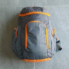 Rugzak Oranje grijs, iLost를 사용하여 Regio Limburg - Leuven에 보고됨