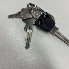 المفاتيح 3 sleutels met winkeljeton، كما تم الإبلاغ عنه بواسطة Gemeente Zonhoven عبر iLost