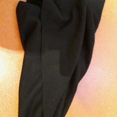 Sciarpa noire, come riportato da TCL utilizzando iLost