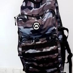 Motxila, gisa salatu by Hermes Eindhoven iLost erabiliz