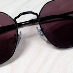 Sonnenbrille, gemeldet von IKEA Gent über iLost