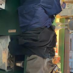 Camisa & Pantalóns Tshirts, pants, jackets tshirts, segundo informou MEININGER Hotel Köln West usando iLost