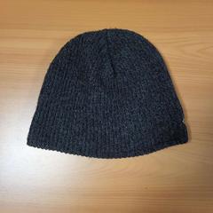 Beanie Donker Grijs, jak nahlášeno Connexxion Noord Holland Noord Alkmaar pomocí iLost