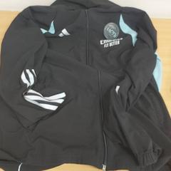 Kleding - Vest, zoals gemeld door Regio Limburg - Leuven met iLost