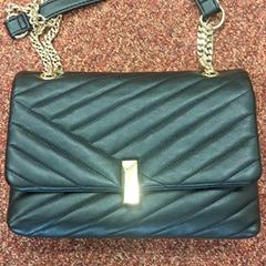 Handbag, as reported by Arriva West-Brabant using iLost