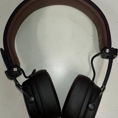 Électronique - Koptelefoon, a été signalé par Regio Antwerpen - Brussel utilisant iLost