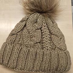 Kšiltovka, jak nahlášeno IKEA Bratislava pomocí iLost