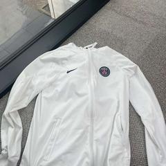 Chaqueta, ha sido reportado por Gebo Tours con iLost