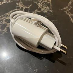 Usb c oplader, ako bolo nahlásené Van der Valk Hotel Veenendaal pomocou iLost